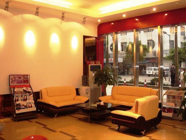 גואנגג'ואו Dongyue Fashion Hotel מראה פנימי תמונה